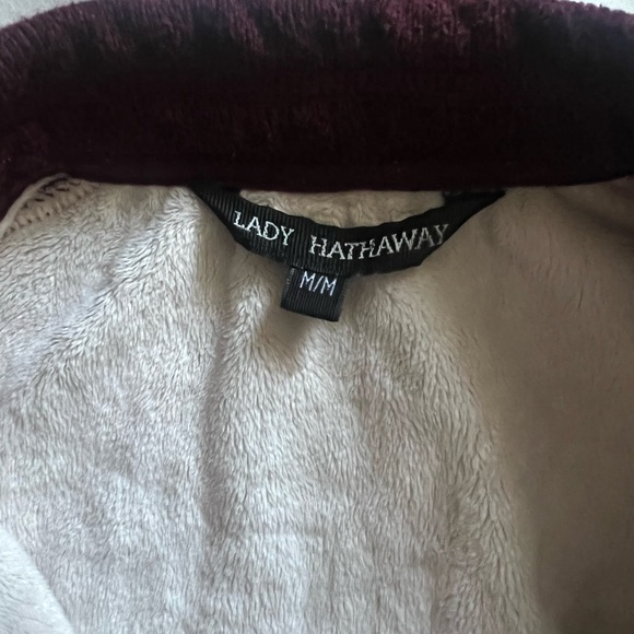 Lady Hathaway Jacket. - Picture 2 of 2